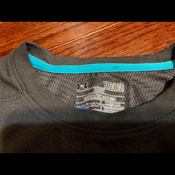 Under armor longsleeve cold gear - Picture 3 of 5